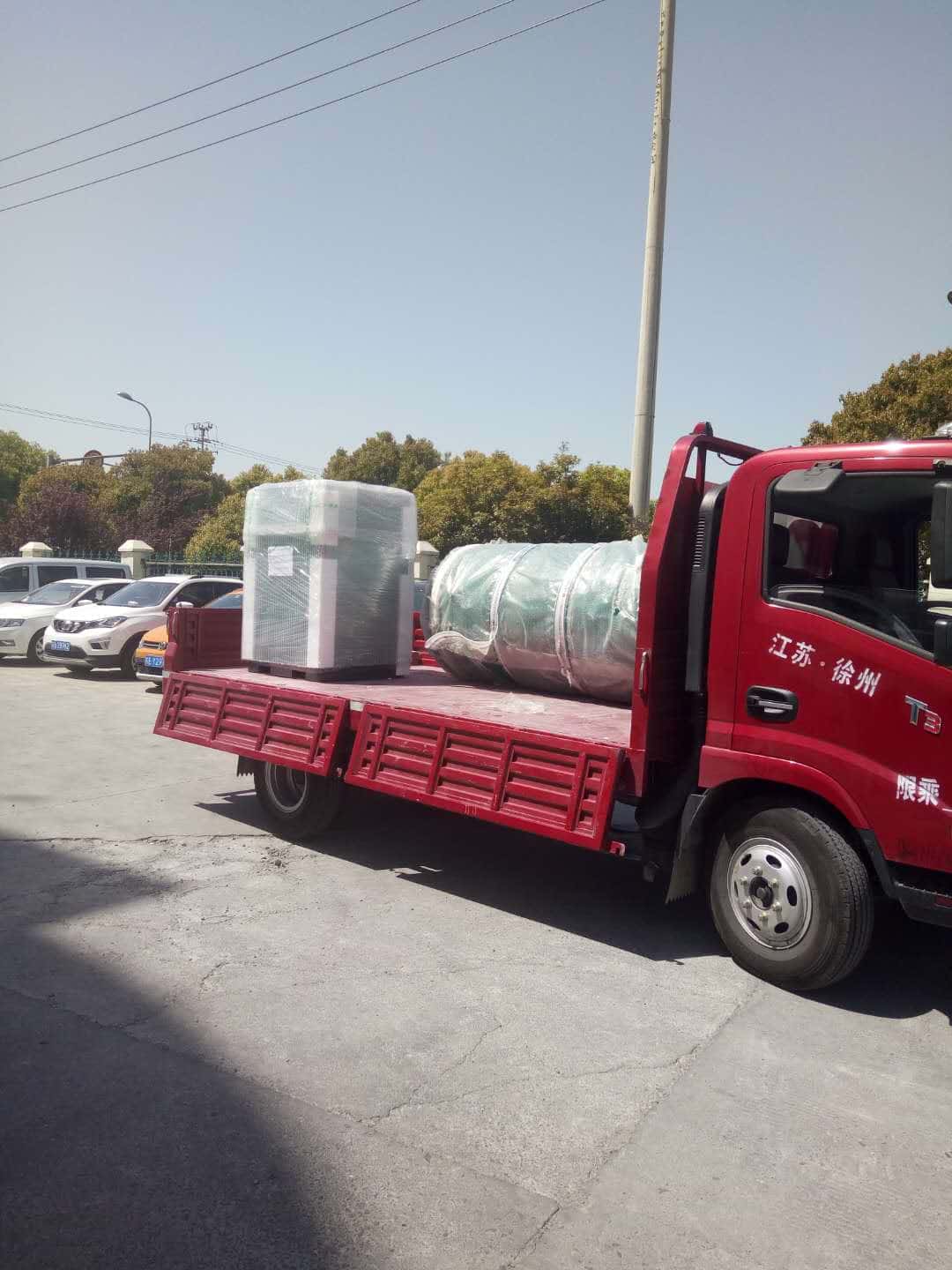 ����׃�l�Չ��C